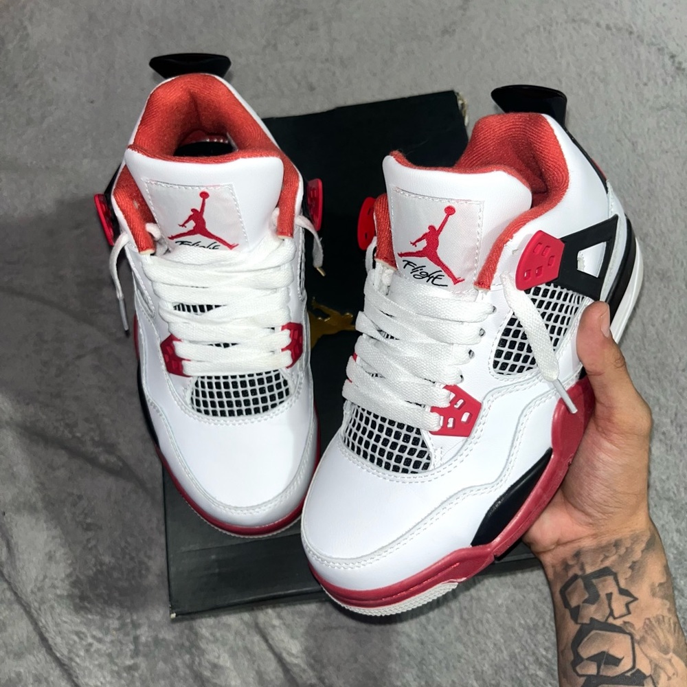 Jordan 4 OG ‘Fire Red’